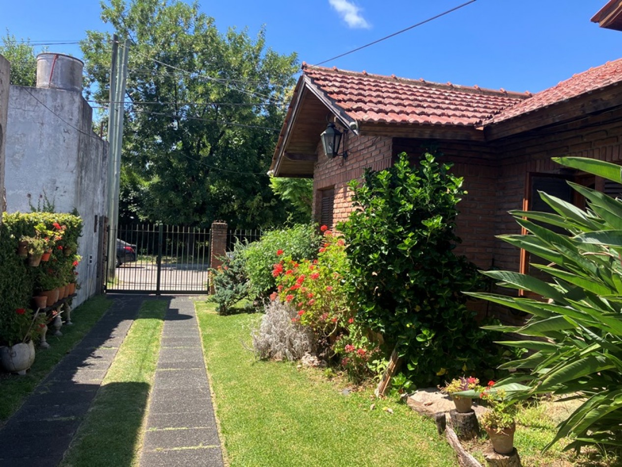 Casa 33 e 132 y 133 La Plata