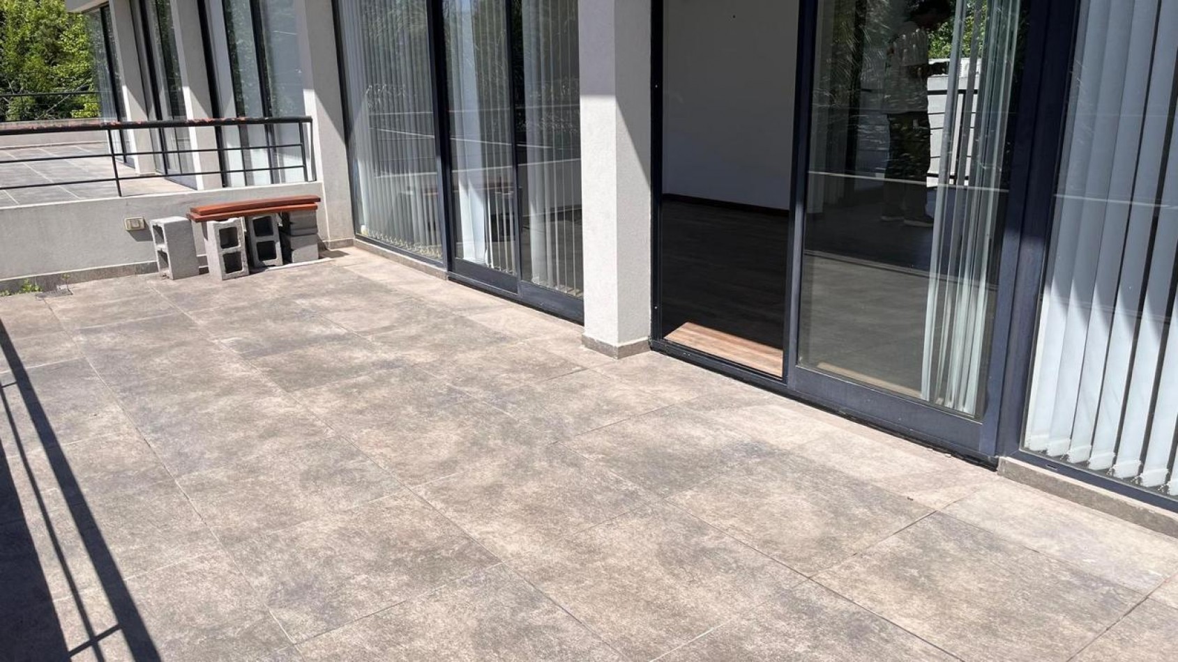 ALQUILER OFICINA 419 (Arana) y 21d Villa Elisa
