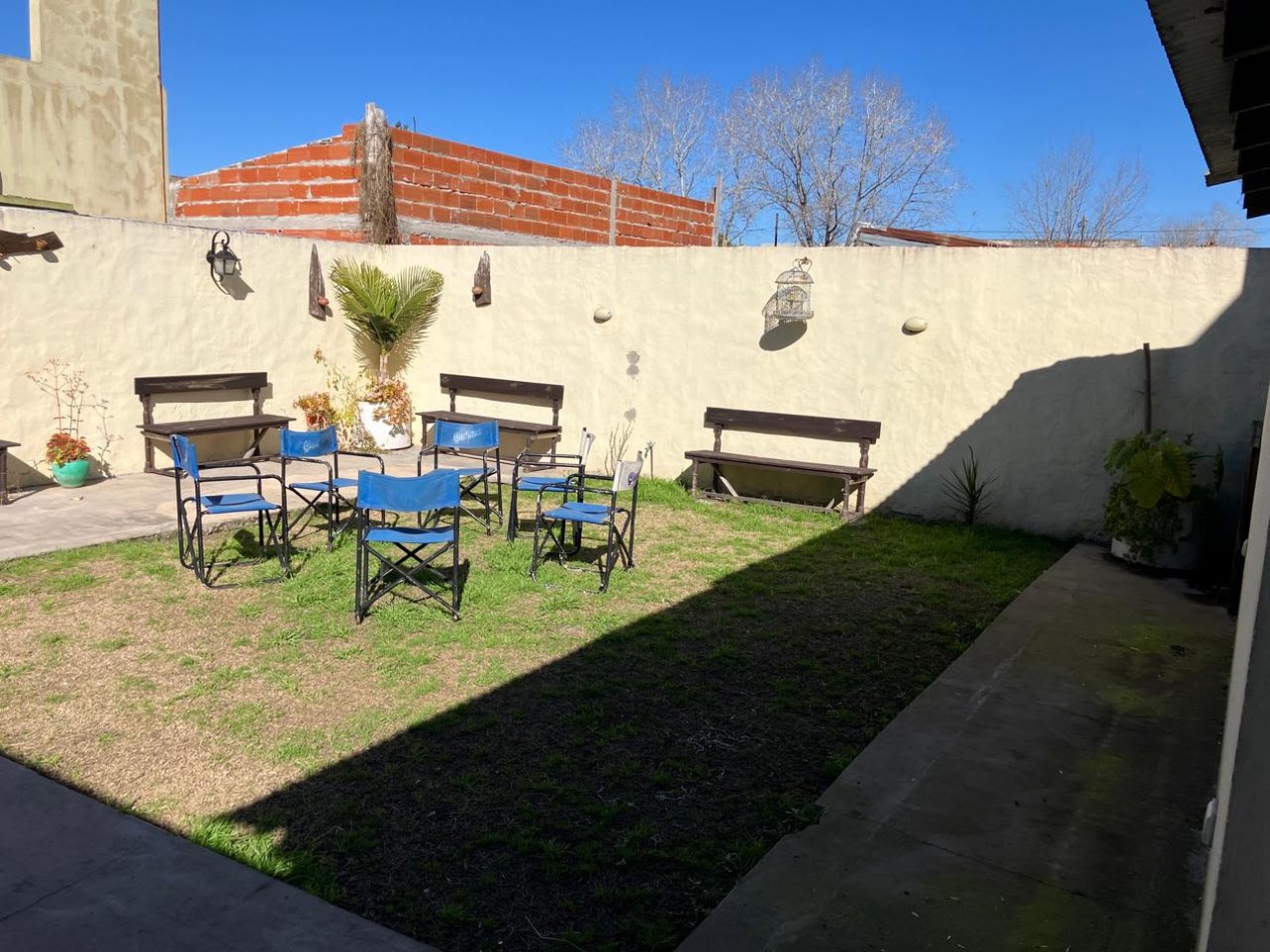 ALQUILER CASA 82 y 24