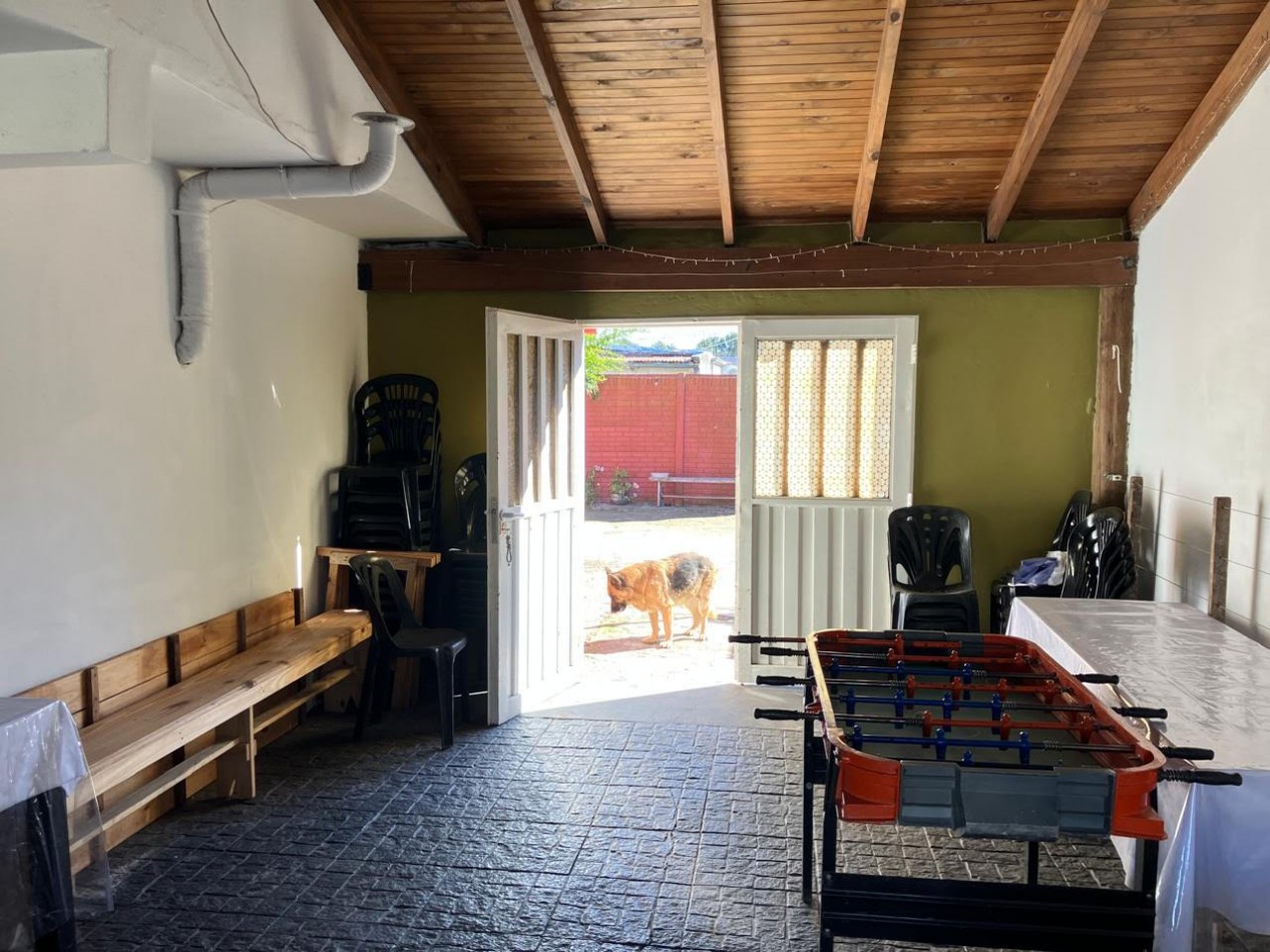 ALQUILER CASA 82 y 24