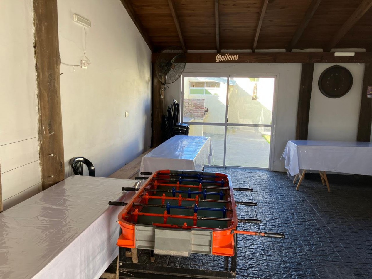 ALQUILER CASA 82 y 24