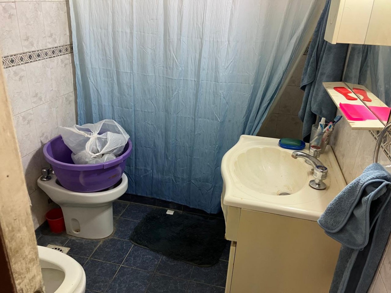 ALQUILER CASA 82 y 24