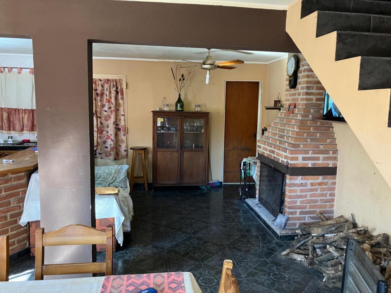 ALQUILER CASA 82 y 24